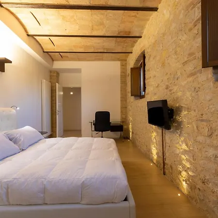 Casa Ridente Nella Valle Del Menotre 2 Tatil Evi